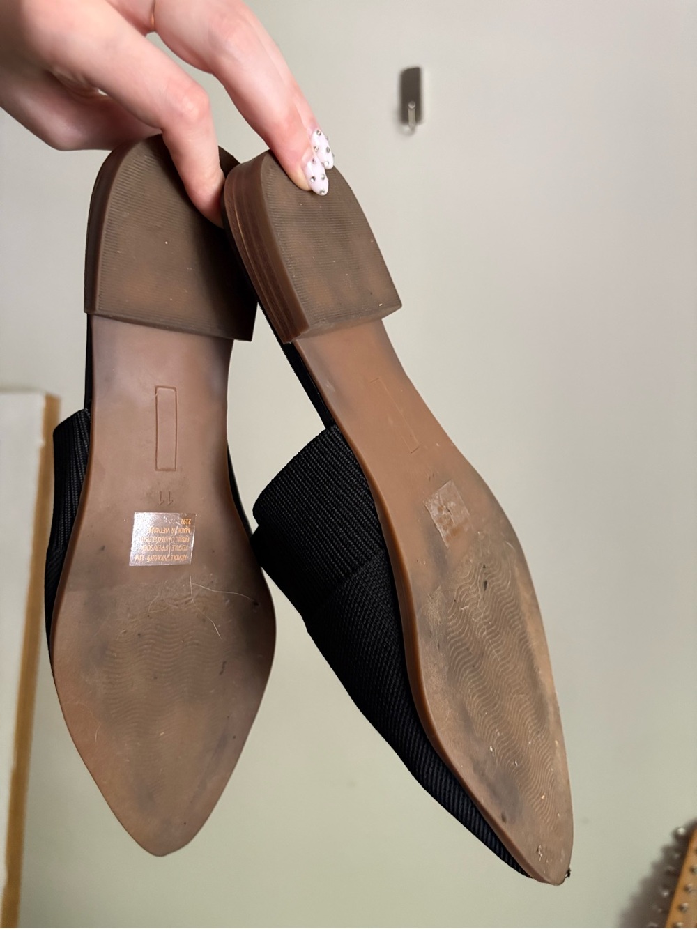 Anne Klein Black Knit Pointed Toe Slip-On Mules - Picture 6 of 7